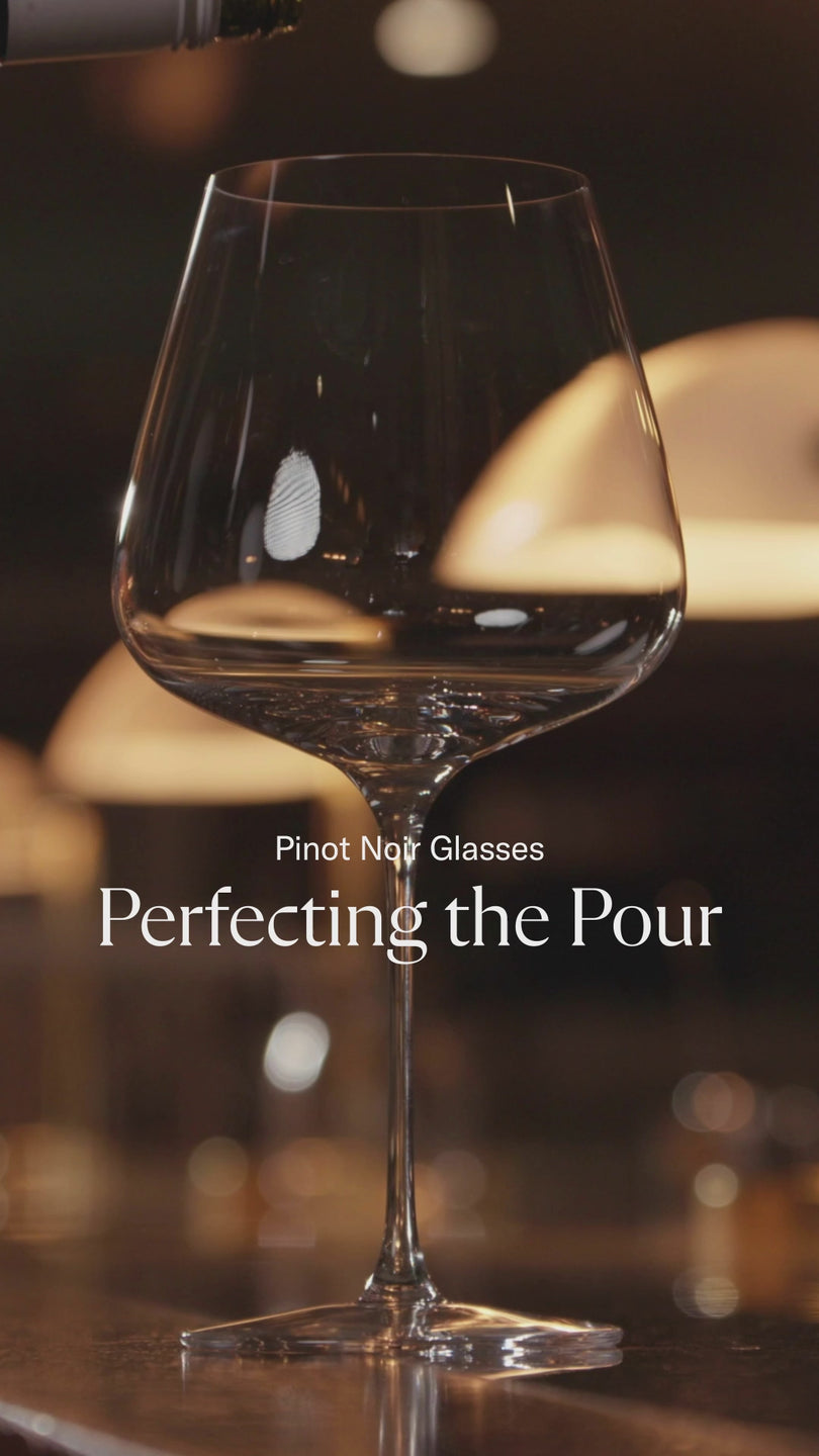 Pinot Noir Glasses Pro - Perfecting the Pour
