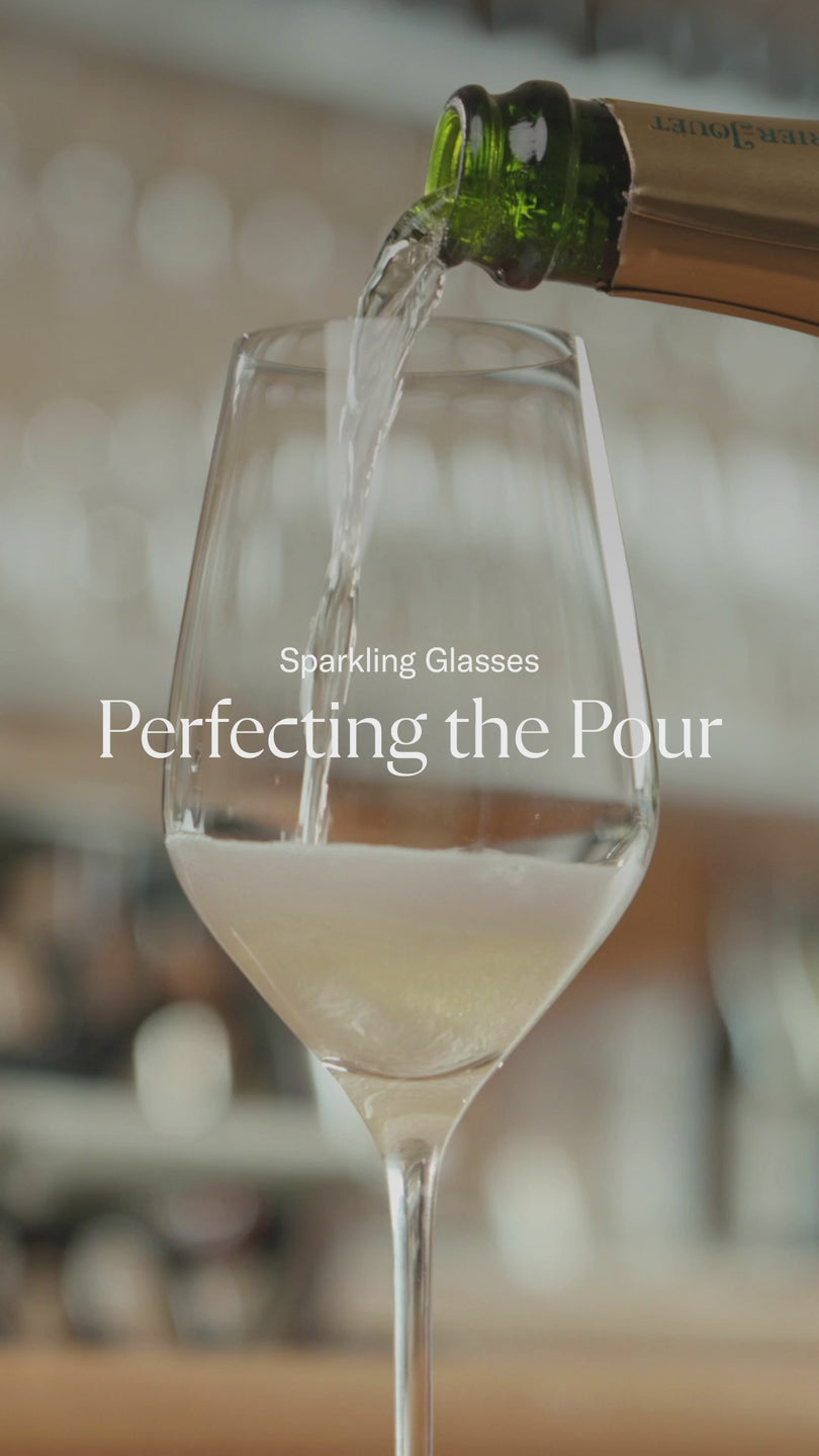 Sparkling Glasses - Perfecting the Pour