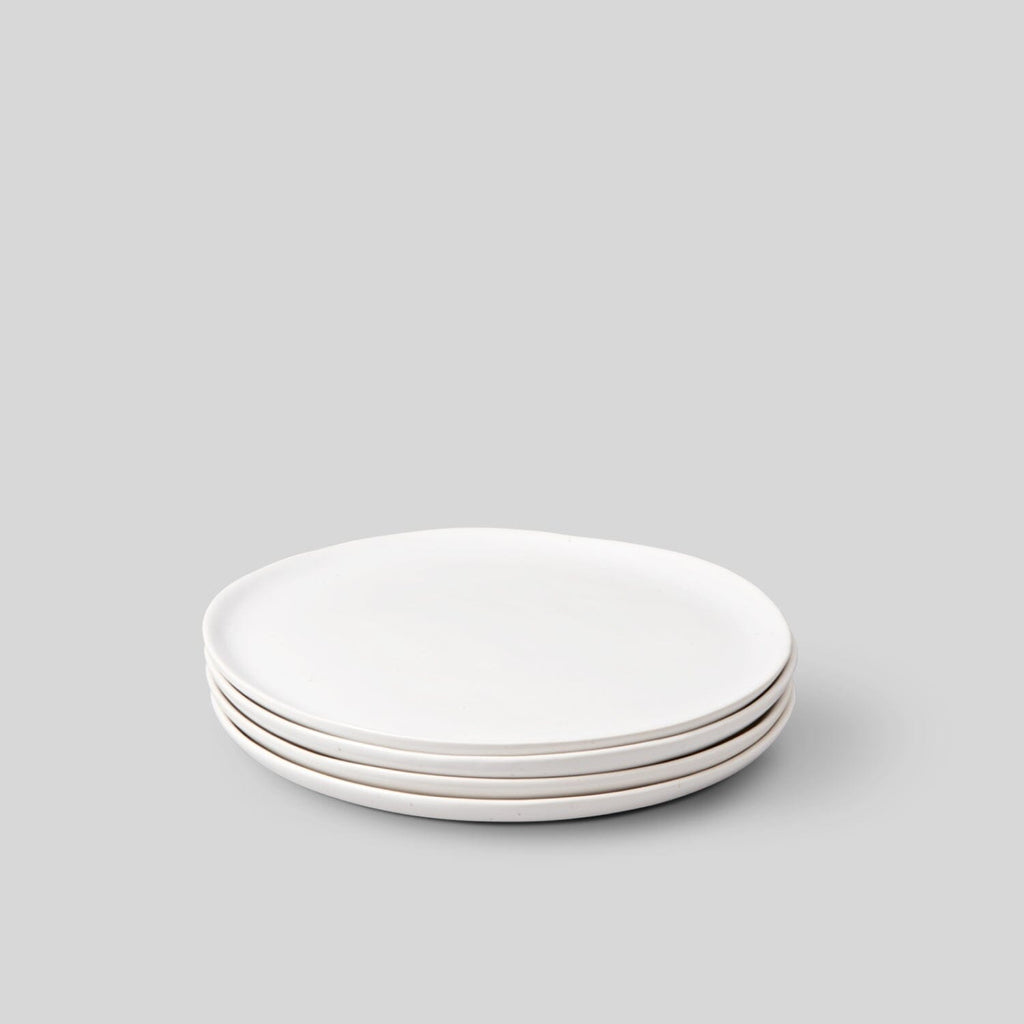 http://fable.com/cdn/shop/products/the-salad-plates-dinnerware-fable-home-speckled-white-645836_1024x1024.jpg?v=1697557934